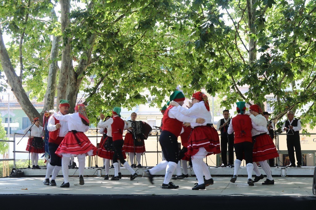 Ranchos Folclóricos. Grupo de Música Popular