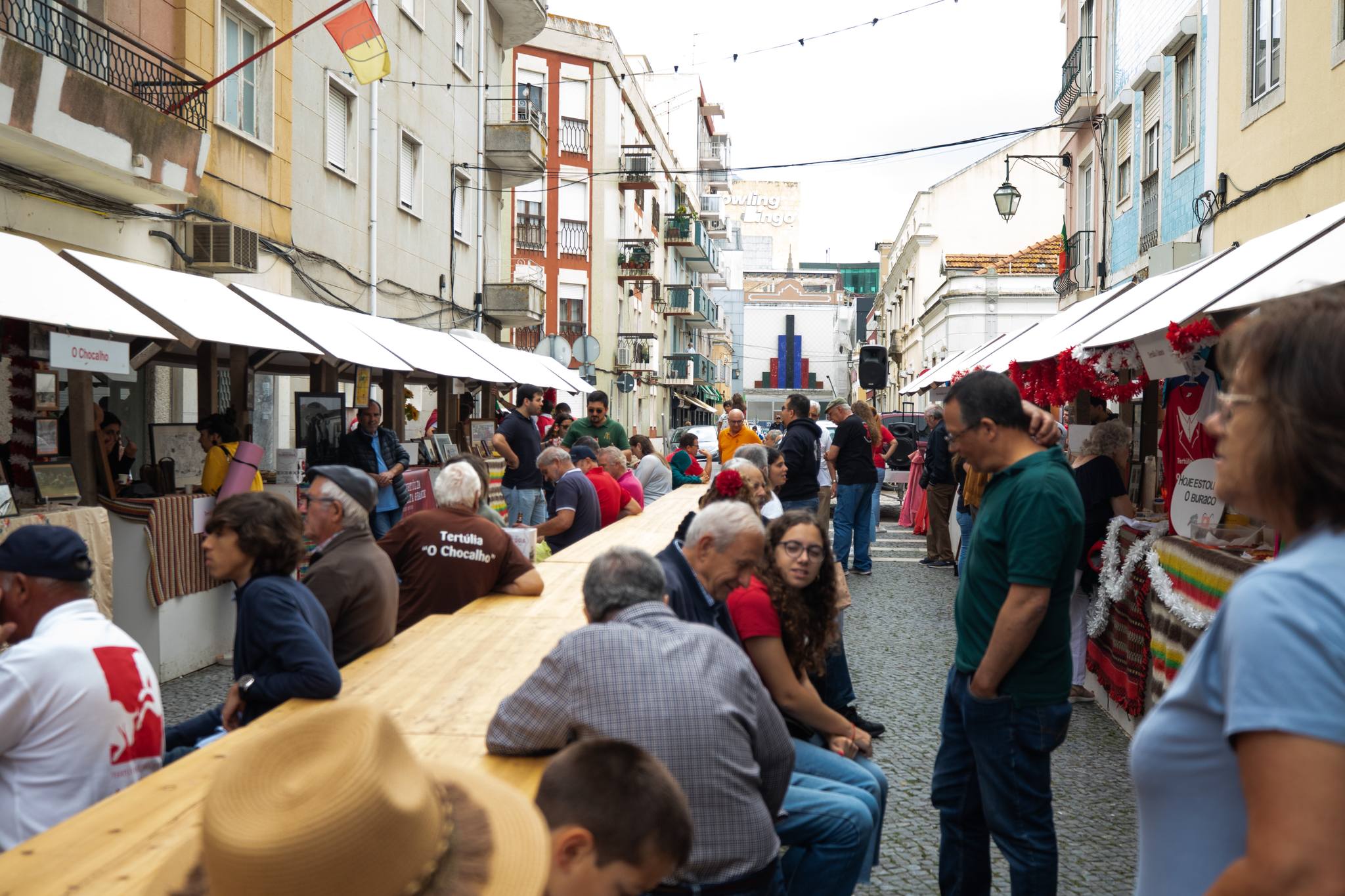 Tertúlias vieram à rua